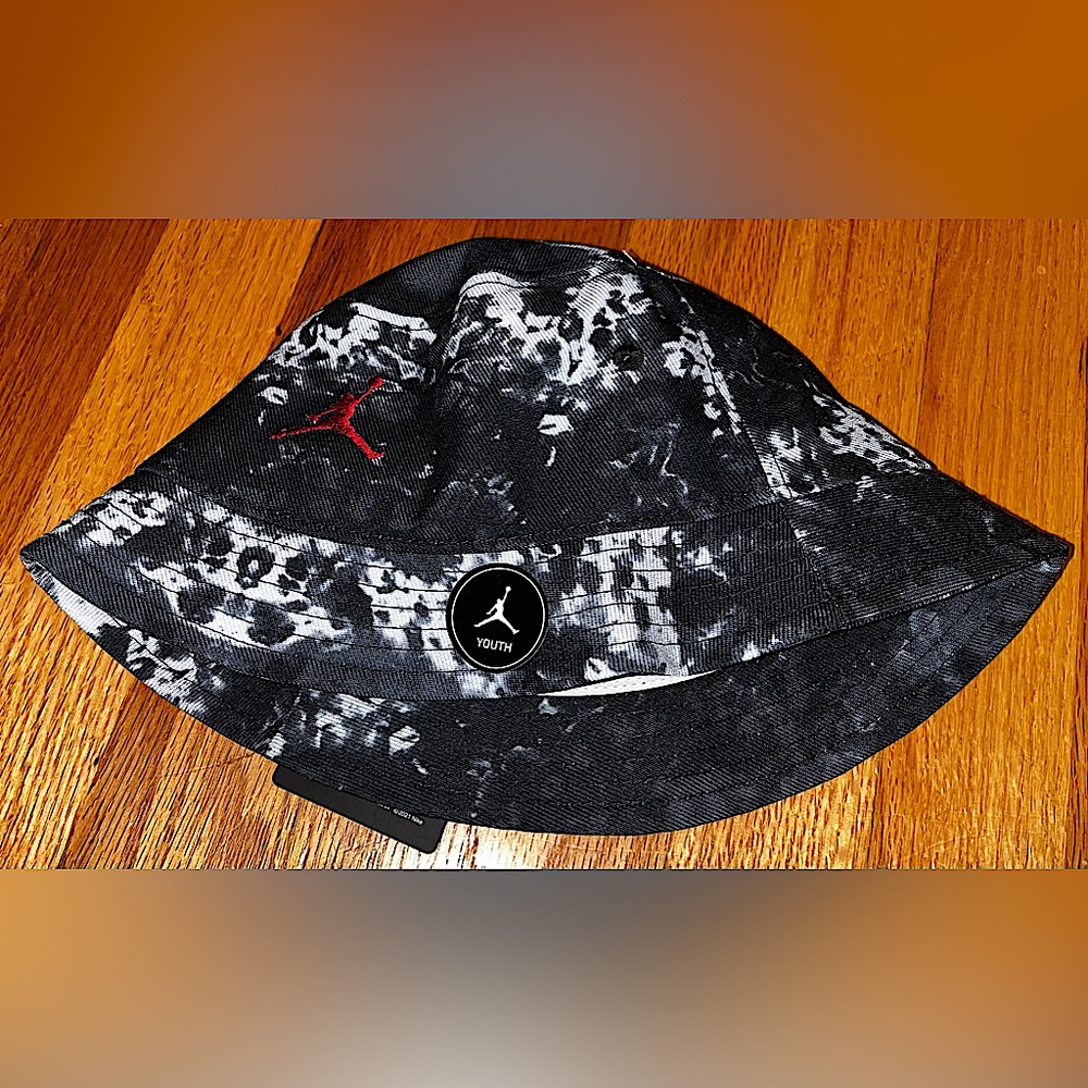 NEW Jordan Kids Bucket Hat